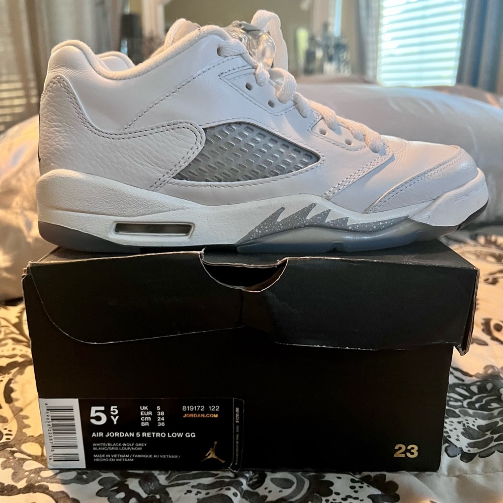 Jordan five, retro, low top size 5.5 y